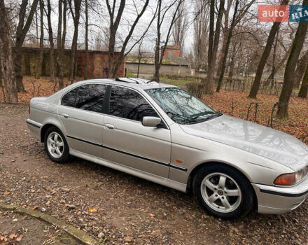 Серый БМВ 5 Серия, объемом двигателя 2.5 л и пробегом 300 тыс. км за 4300 $, фото 12 на Automoto.ua