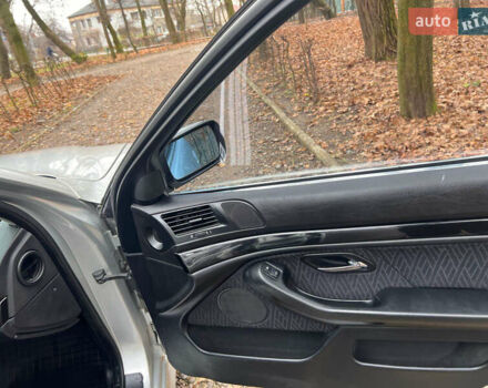 Серый БМВ 5 Серия, объемом двигателя 2.5 л и пробегом 300 тыс. км за 4300 $, фото 20 на Automoto.ua