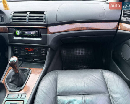 Серый БМВ 5 Серия, объемом двигателя 2 л и пробегом 310 тыс. км за 3999 $, фото 43 на Automoto.ua