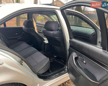 Серый БМВ 5 Серия, объемом двигателя 2.5 л и пробегом 300 тыс. км за 4300 $, фото 23 на Automoto.ua