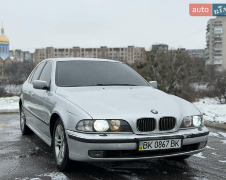 Серый БМВ 5 Серия, объемом двигателя 2 л и пробегом 310 тыс. км за 3999 $, фото 1 на Automoto.ua