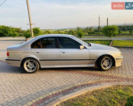 Серый БМВ 5 Серия, объемом двигателя 2.8 л и пробегом 400 тыс. км за 6300 $, фото 6 на Automoto.ua