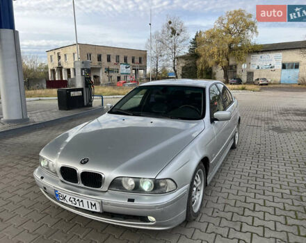 Серый БМВ 5 Серия, объемом двигателя 2.99 л и пробегом 405 тыс. км за 4150 $, фото 18 на Automoto.ua