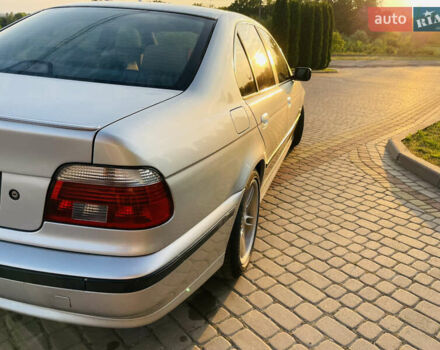 Серый БМВ 5 Серия, объемом двигателя 2.8 л и пробегом 400 тыс. км за 6300 $, фото 5 на Automoto.ua