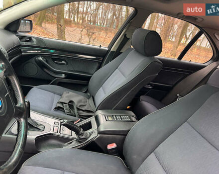 Серый БМВ 5 Серия, объемом двигателя 2.5 л и пробегом 300 тыс. км за 4300 $, фото 17 на Automoto.ua