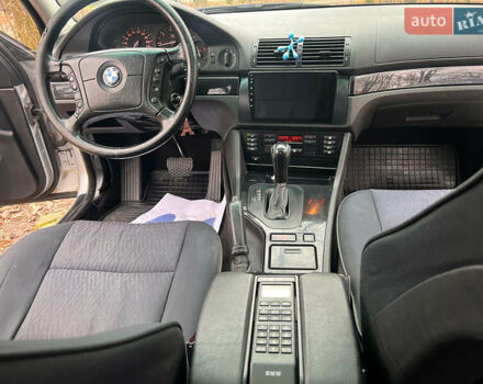 Серый БМВ 5 Серия, объемом двигателя 2.5 л и пробегом 300 тыс. км за 4300 $, фото 25 на Automoto.ua