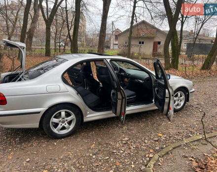 Серый БМВ 5 Серия, объемом двигателя 2.5 л и пробегом 300 тыс. км за 4300 $, фото 30 на Automoto.ua