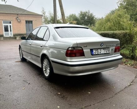 Серый БМВ 5 Серия, объемом двигателя 2.5 л и пробегом 399 тыс. км за 2300 $, фото 1 на Automoto.ua