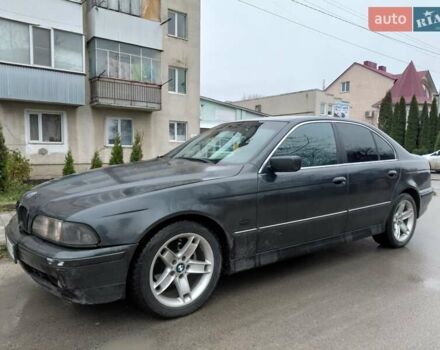 Серый БМВ 5 Серия, объемом двигателя 3 л и пробегом 171 тыс. км за 4999 $, фото 1 на Automoto.ua