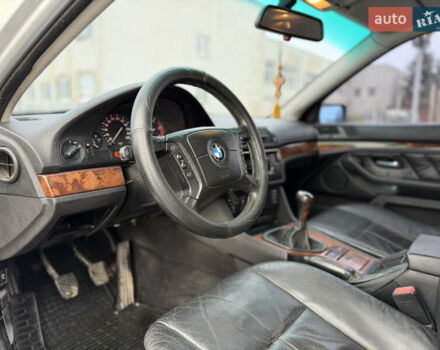 Серый БМВ 5 Серия, объемом двигателя 2 л и пробегом 310 тыс. км за 3999 $, фото 45 на Automoto.ua