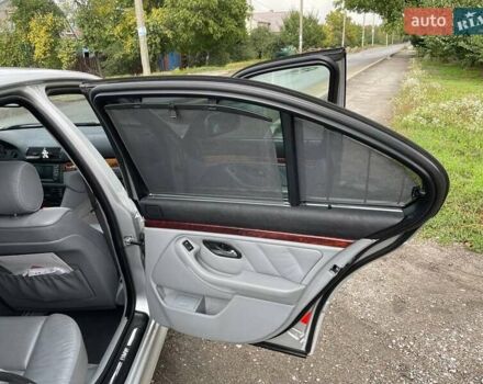 Серый БМВ 5 Серия, объемом двигателя 3 л и пробегом 318 тыс. км за 7500 $, фото 14 на Automoto.ua