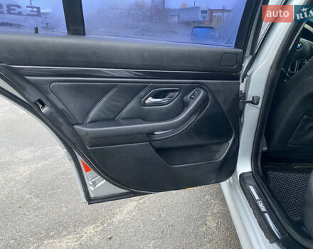 Серый БМВ 5 Серия, объемом двигателя 2.99 л и пробегом 405 тыс. км за 4150 $, фото 14 на Automoto.ua