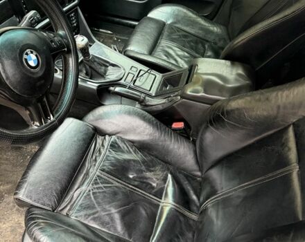 Серый БМВ 5 Серия, объемом двигателя 2.8 л и пробегом 350 тыс. км за 2200 $, фото 4 на Automoto.ua