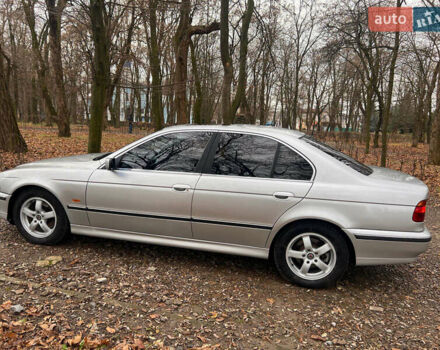 Серый БМВ 5 Серия, объемом двигателя 2.5 л и пробегом 300 тыс. км за 4300 $, фото 5 на Automoto.ua