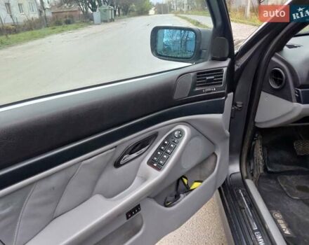 Серый БМВ 5 Серия, объемом двигателя 3 л и пробегом 171 тыс. км за 4999 $, фото 9 на Automoto.ua