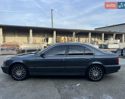 Серый БМВ 5 Серия, объемом двигателя 2 л и пробегом 300 тыс. км за 5200 $, фото 8 на Automoto.ua