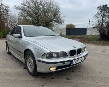 Серый БМВ 5 Серия, объемом двигателя 3 л и пробегом 250 тыс. км за 2500 $, фото 1 на Automoto.ua