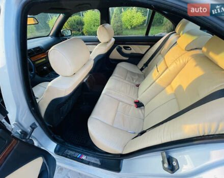 Серый БМВ 5 Серия, объемом двигателя 2.8 л и пробегом 400 тыс. км за 6300 $, фото 11 на Automoto.ua