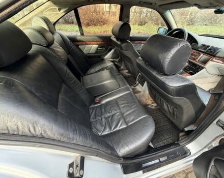 Серый БМВ 5 Серия, объемом двигателя 3 л и пробегом 300 тыс. км за 3300 $, фото 18 на Automoto.ua