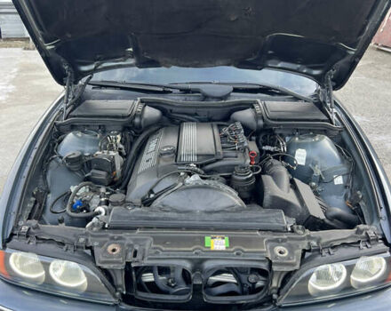 Серый БМВ 5 Серия, объемом двигателя 2 л и пробегом 300 тыс. км за 5200 $, фото 20 на Automoto.ua