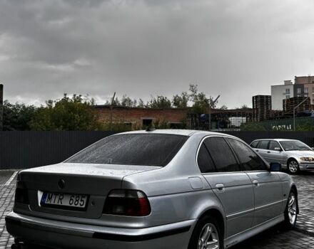 Серый БМВ 5 Серия, объемом двигателя 0 л и пробегом 300 тыс. км за 3100 $, фото 3 на Automoto.ua