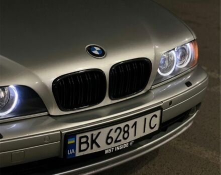 Серый БМВ 5 Серия, объемом двигателя 2.9 л и пробегом 300 тыс. км за 3500 $, фото 2 на Automoto.ua