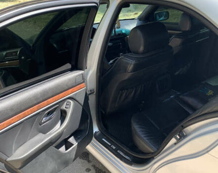 Серый БМВ 5 Серия, объемом двигателя 2.5 л и пробегом 275 тыс. км за 5800 $, фото 5 на Automoto.ua