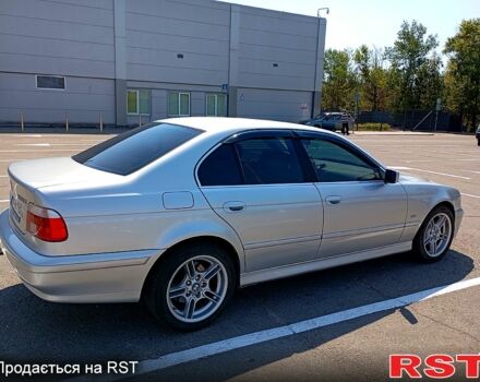 Серый БМВ 5 Серия, объемом двигателя 3 л и пробегом 282 тыс. км за 6000 $, фото 1 на Automoto.ua