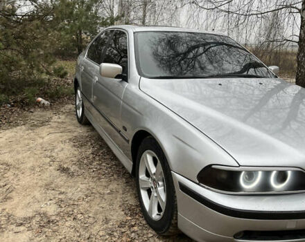 Серый БМВ 5 Серия, объемом двигателя 2.8 л и пробегом 598 тыс. км за 5500 $, фото 2 на Automoto.ua