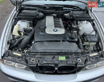 Сірий БМВ 5 Серія, об'ємом двигуна 2.5 л та пробігом 325 тис. км за 5900 $, фото 18 на Automoto.ua
