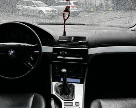 Серый БМВ 5 Серия, объемом двигателя 0 л и пробегом 300 тыс. км за 3100 $, фото 5 на Automoto.ua