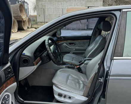 Серый БМВ 5 Серия, объемом двигателя 3 л и пробегом 320 тыс. км за 5550 $, фото 20 на Automoto.ua