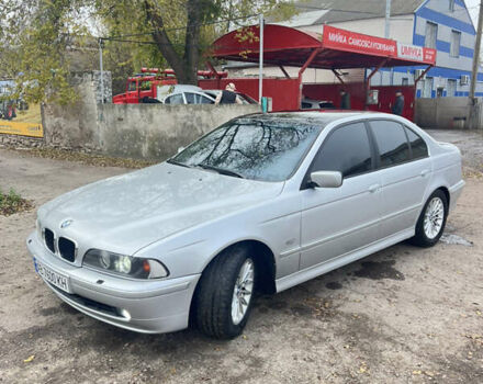 Серый БМВ 5 Серия, объемом двигателя 2.5 л и пробегом 300 тыс. км за 4800 $, фото 2 на Automoto.ua