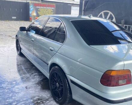 Серый БМВ 5 Серия, объемом двигателя 2 л и пробегом 305 тыс. км за 4900 $, фото 2 на Automoto.ua