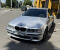 Серый БМВ 5 Серия, объемом двигателя 3 л и пробегом 294 тыс. км за 3700 $, фото 1 на Automoto.ua