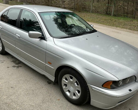 Серый БМВ 5 Серия, объемом двигателя 2.2 л и пробегом 288 тыс. км за 6200 $, фото 1 на Automoto.ua