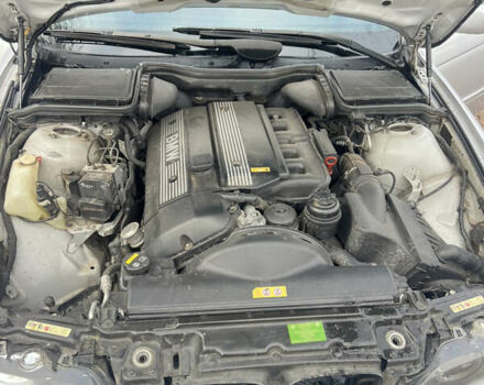 Серый БМВ 5 Серия, объемом двигателя 2.5 л и пробегом 300 тыс. км за 4800 $, фото 10 на Automoto.ua