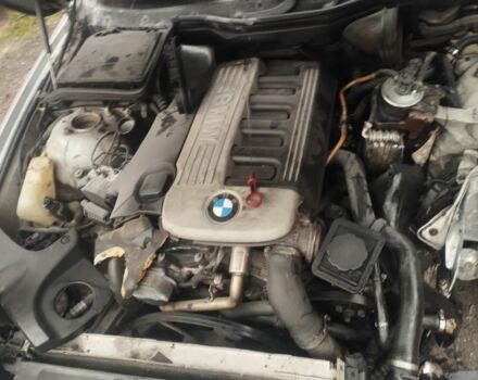 Сірий БМВ 5 Серія, об'ємом двигуна 2.5 л та пробігом 250 тис. км за 1700 $, фото 4 на Automoto.ua