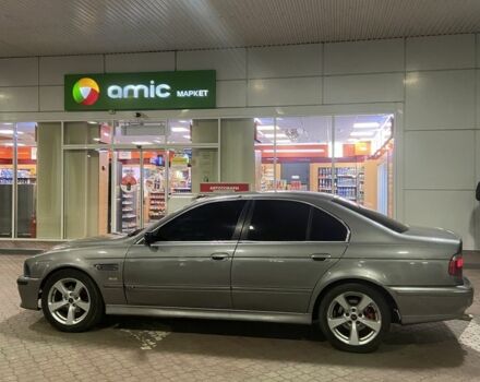 Серый БМВ 5 Серия, объемом двигателя 2.5 л и пробегом 370 тыс. км за 4757 $, фото 3 на Automoto.ua