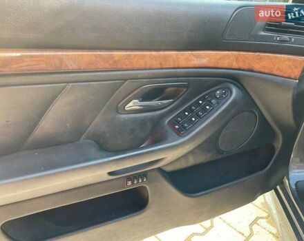 Серый БМВ 5 Серия, объемом двигателя 2.49 л и пробегом 260 тыс. км за 4600 $, фото 3 на Automoto.ua