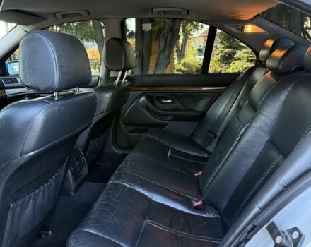 Серый БМВ 5 Серия, объемом двигателя 2.9 л и пробегом 300 тыс. км за 3500 $, фото 12 на Automoto.ua