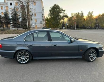 Серый БМВ 5 Серия, объемом двигателя 2 л и пробегом 303 тыс. км за 4000 $, фото 8 на Automoto.ua