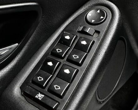 Серый БМВ 5 Серия, объемом двигателя 0 л и пробегом 300 тыс. км за 3100 $, фото 7 на Automoto.ua