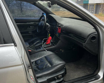 Серый БМВ 5 Серия, объемом двигателя 2.8 л и пробегом 598 тыс. км за 5500 $, фото 6 на Automoto.ua