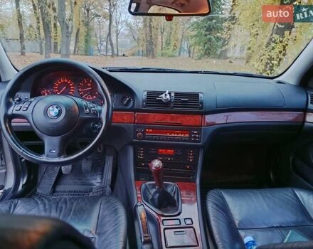 Серый БМВ 5 Серия, объемом двигателя 2 л и пробегом 440 тыс. км за 5950 $, фото 21 на Automoto.ua