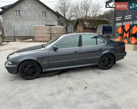 Серый БМВ 5 Серия, объемом двигателя 3 л и пробегом 320 тыс. км за 5550 $, фото 3 на Automoto.ua