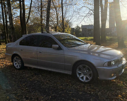 Серый БМВ 5 Серия, объемом двигателя 3 л и пробегом 433 тыс. км за 6500 $, фото 5 на Automoto.ua