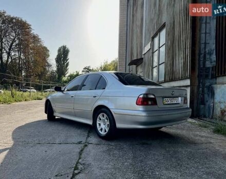 Серый БМВ 5 Серия, объемом двигателя 2.5 л и пробегом 450 тыс. км за 4799 $, фото 3 на Automoto.ua