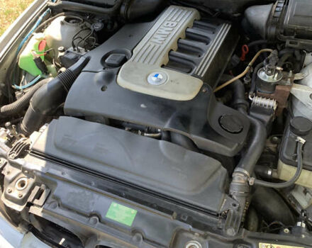 Серый БМВ 5 Серия, объемом двигателя 2.5 л и пробегом 275 тыс. км за 5800 $, фото 10 на Automoto.ua