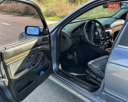 Серый БМВ 5 Серия, объемом двигателя 3 л и пробегом 316 тыс. км за 8000 $, фото 5 на Automoto.ua